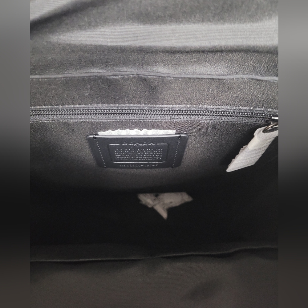 Backpack - Picture 3 of 6